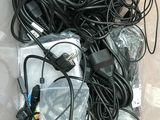un tas de fils et de câbles dans un sac en plastique