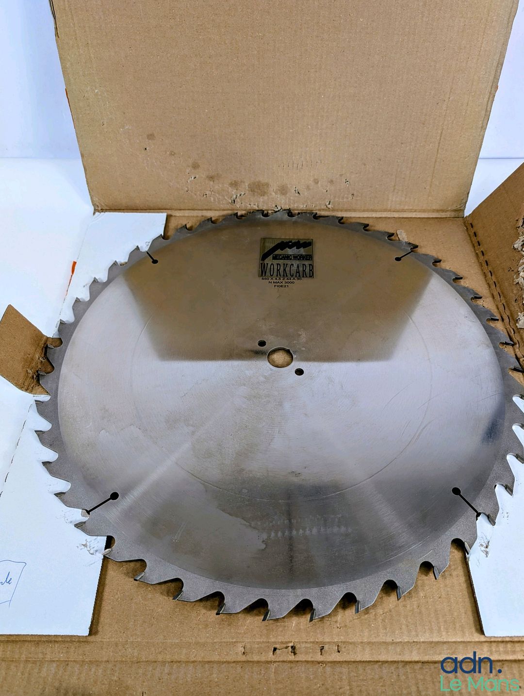 Lame carbure 550 mm de la marque française MÉCANIC WORKER.