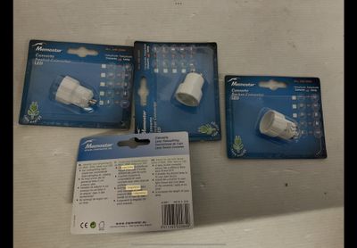 Lot de 110 adaptateurs pour spot a ampoule GU10-E14.
