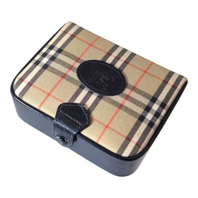 BURBERRY Petit écrin à bijoux 9 x 12 x 3 cm - Photo 1