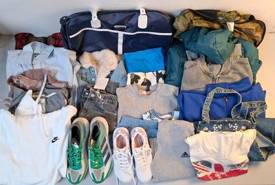 Lot à retirer à Décines-Charpieu (69150) du lundi au vendred… - Photo 1