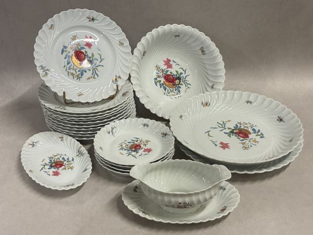 Haviland. Partie de service en porcelaine de Limoges. 11 assiette