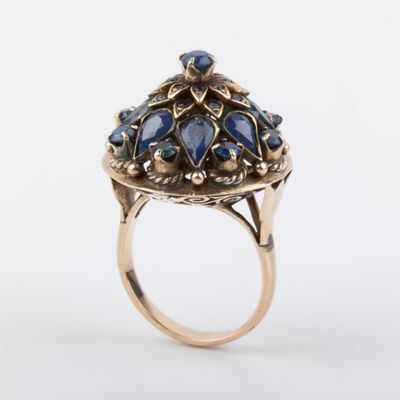 Importante bague "cocktail Fleur" saphirs, monture or et or … - Photo 1