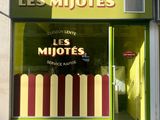 une devanture de magasin avec une enseigne indiquant « Les Miottes »