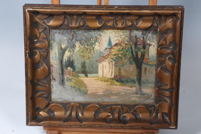 une peinture à l'huile représentant une femme assise sur un banc devant une maison