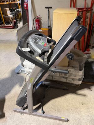 a machine that is sitting in a garage