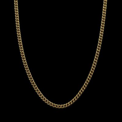 un collier à chaîne en or sur un mannequin mannequin mannequin mannequin mannequin mannequin mannequin mannequin mannequin mannequin