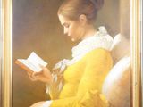 tableau représentant une femme en robe jaune en train de lire un livre