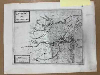 une vieille photo en noir et blanc représentant une carte de la ville de Saint-Louis