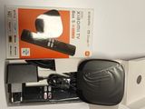une boîte contenant une télécommande