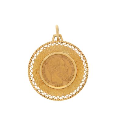 l'image d'une pièce d'or de forme circulaire