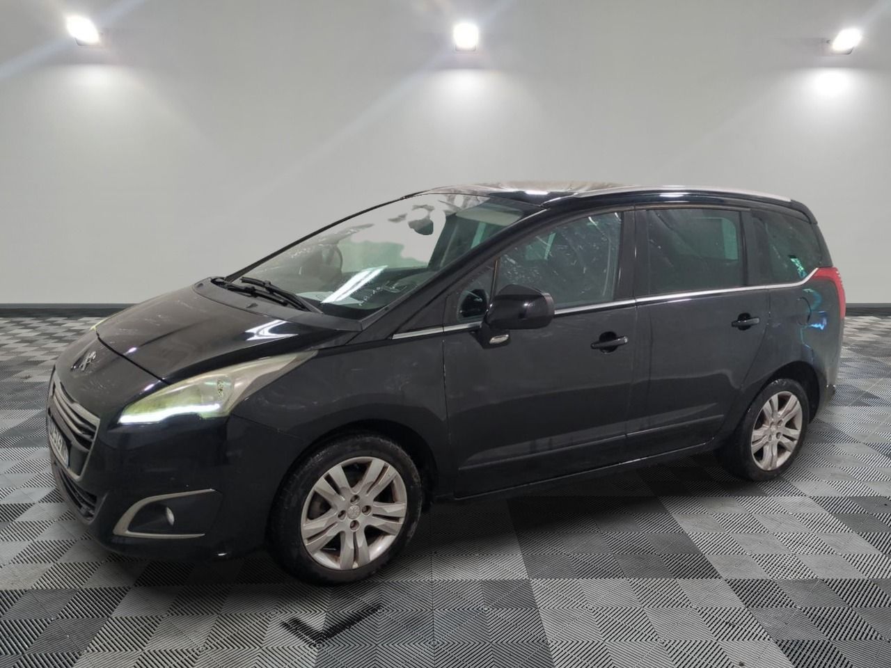PEUGEOT - 5008 1.6 BLUEHDI 120CH SS BVM6 7 PLACES ALLURE - G…