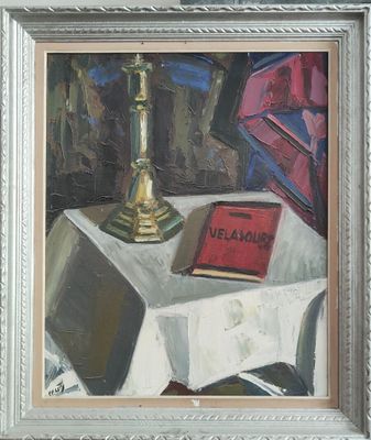 une peinture représentant une lampe et un livre posés sur une table