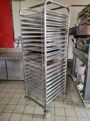 Echelle inox avec un ensemble de grilles VENTE EN LIVE, su… - Photo 1