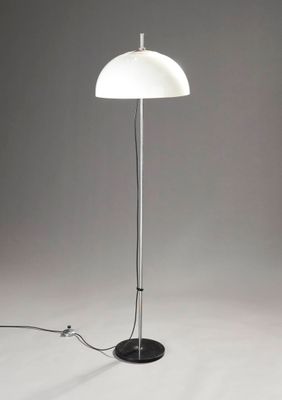 Lampadaire dans le style de Verner Panton
