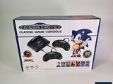 La boîte de la console de jeux est livrée avec une manette de jeu intégrée.