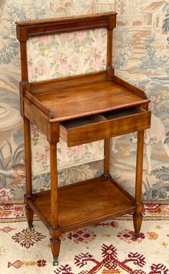 Petite table formant écran en bois fruitier - Epoque XIXème …