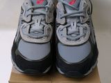 Nike Air Max 95 gris / noir / rose, taille 9,5