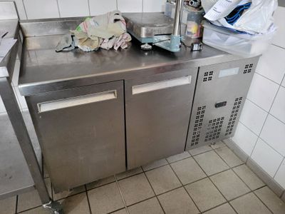 tour réfrigéré positif Linda 4 en inox à 2 portes. VENTE E…