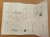 une photo d'un dessin représentant une étagère sur laquelle sont posés des outils