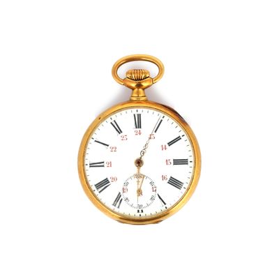 une montre de poche en or avec des chiffres romains sur le cadran