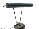 an image of a desk lamp with a cord attached to it