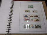 la photo d'un livre avec des timbres