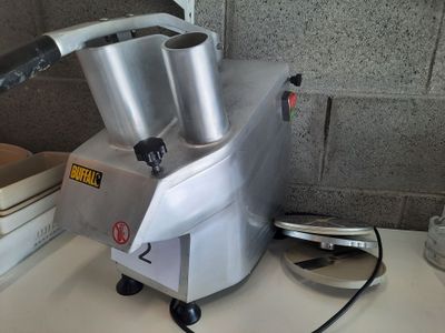 a machine that is sitting on top of a counter