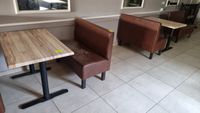 4 tables de 4 personnes en stratifié marron imitation bois e… (photo 2)