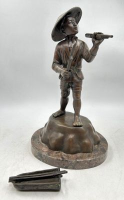 14 / D6 / Statue en bronze probablement balinaise sur u… - Photo 1