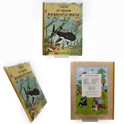 trois livres pour enfants sont posés sur une surface blanche