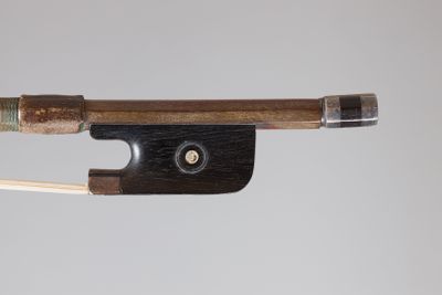 Archet de violon de Jérôme THIBOUVILLE-LAMY, fait vers 1950,…
