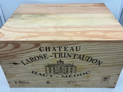 6 bouteilles de Haut-Médoc, Larose-Trintaudon, 2016 - Photo 1