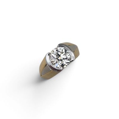 a diamond single - stone ring, by van cleef