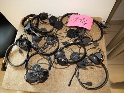 8 casques JABRA avec connexion USB , en l'état
