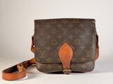 louis vuitton cross body bag