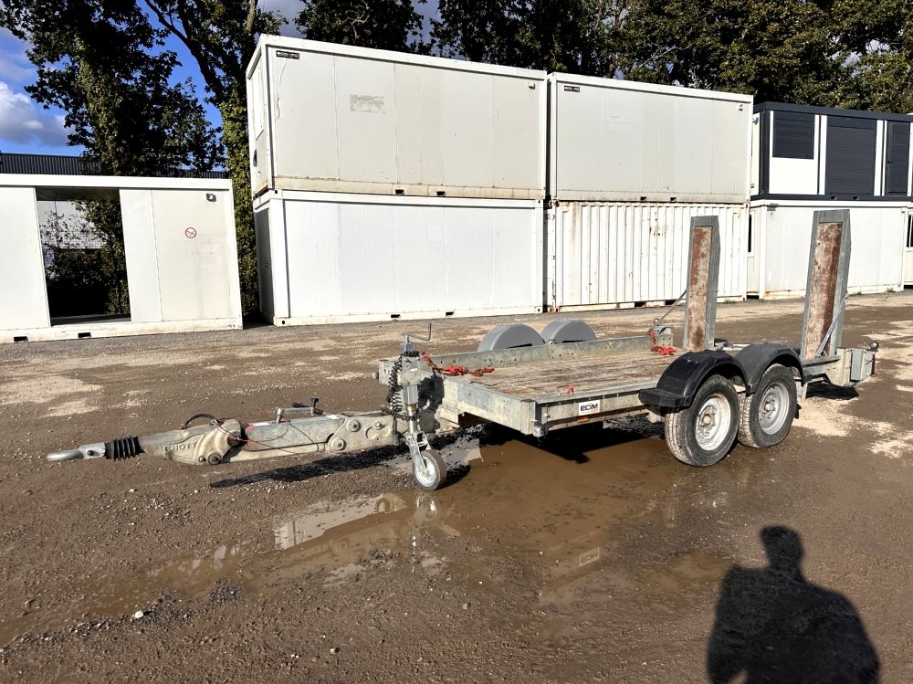 LIEU DE STOCKAGE : Rennes - ECIM - REMORQUE PORTE ENGIN 2 ES…