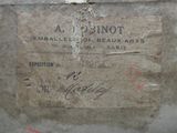 une affiche sur le mur d'un immeuble sur laquelle on peut lire « a don't »