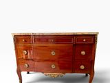 commode ancienne avec dessus en marbre et poignées en laiton