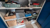 Sur la mezzanine : 2 armoires basses métalliques et leur con… (photo 2)
