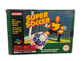 une boîte contenant un jeu de football miniature