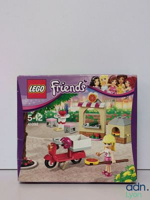 Le coffret Lego Friends est dans sa boîte et prêt à être utilisé