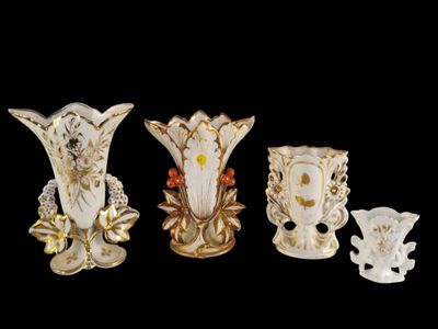 Ensemble de vases de mariés en porcelaine de Paris. - Photo 1