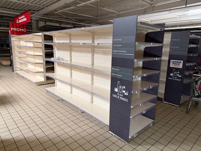 Gondoles hautes, racks métalliques supermarché