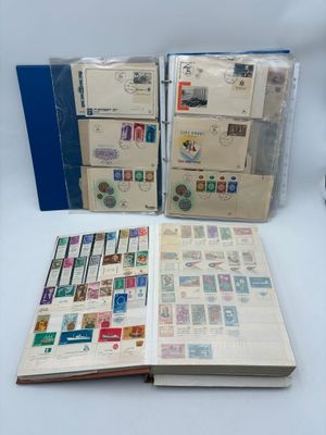 ISRAEL Réunion de deux albums de timbres neufs et oblitérés.