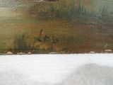 une image montrant un gros plan d'un tableau sur une surface blanche