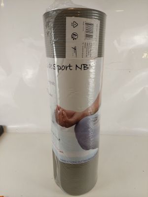 a picture of a roll of sports net on a table
