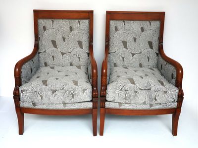 paire de chaises de style « mid-century » avec coussins rembourrés