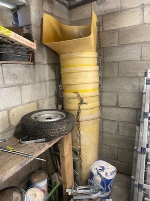 an image of a room with a lot of tools in it