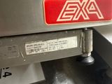 l'image d'une machine posée sur une table